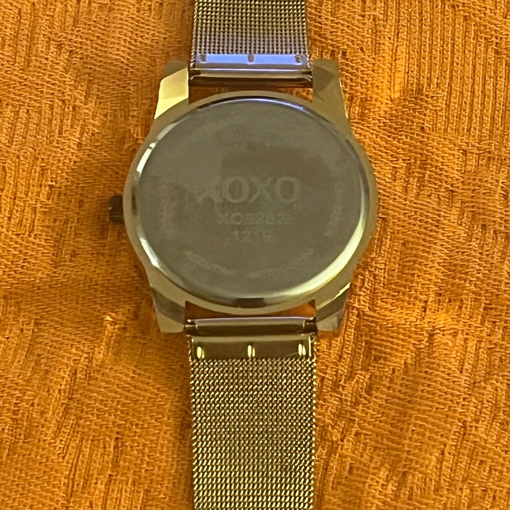 "XOXO" Rose/Gold-colored Rhinestone Watch - Picture 2 of 3